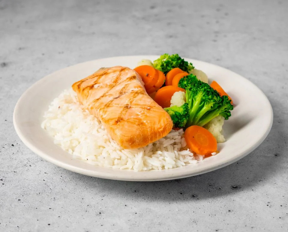 Salmon, White Rice & Mixed Vegetables