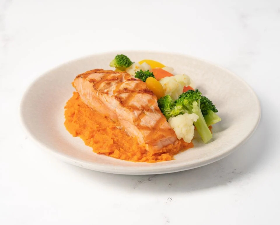 Salmon, Sweet Potato & Mixed Vegetables